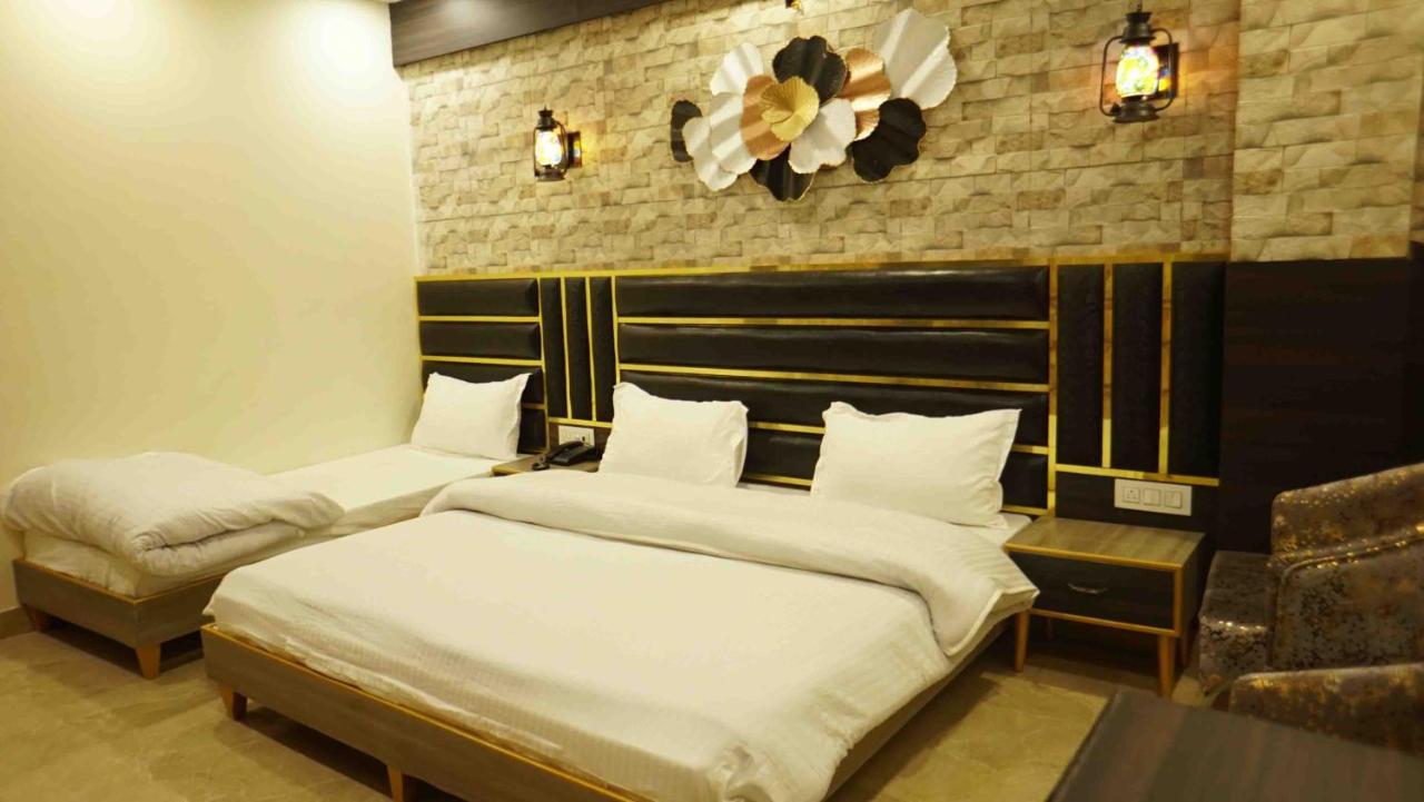Hotel Soluxe Yamuna Nagar Экстерьер фото